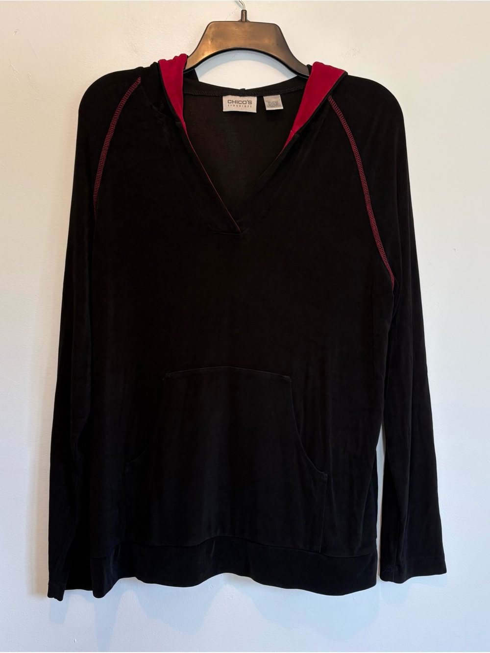 Chico’s Travelers Slinky Knit Black & Wine Red Hoodie Pullover Large 2